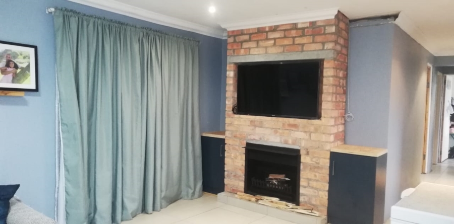 3 Bedroom Property for Sale in Tafelsig Western Cape